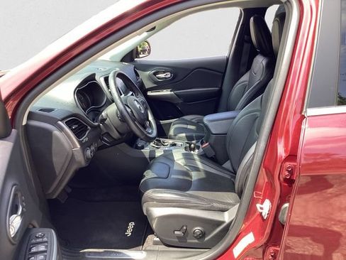 Used 2019 Jeep Cherokee Limited AWD/4WD image 9