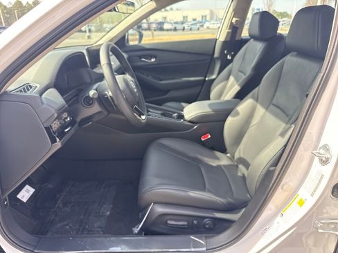 New 2026 Honda Accord EX-L image 11