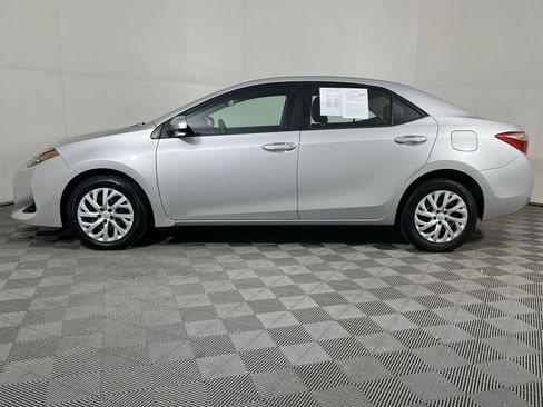 Used 2019 Toyota Corolla LE image 5