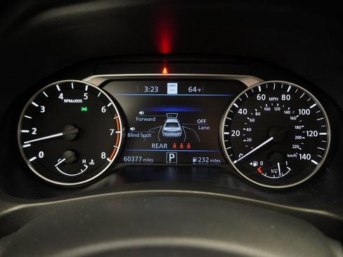 Used 2023 Nissan Altima 2.5 SV w/ SV Premium Package image 28