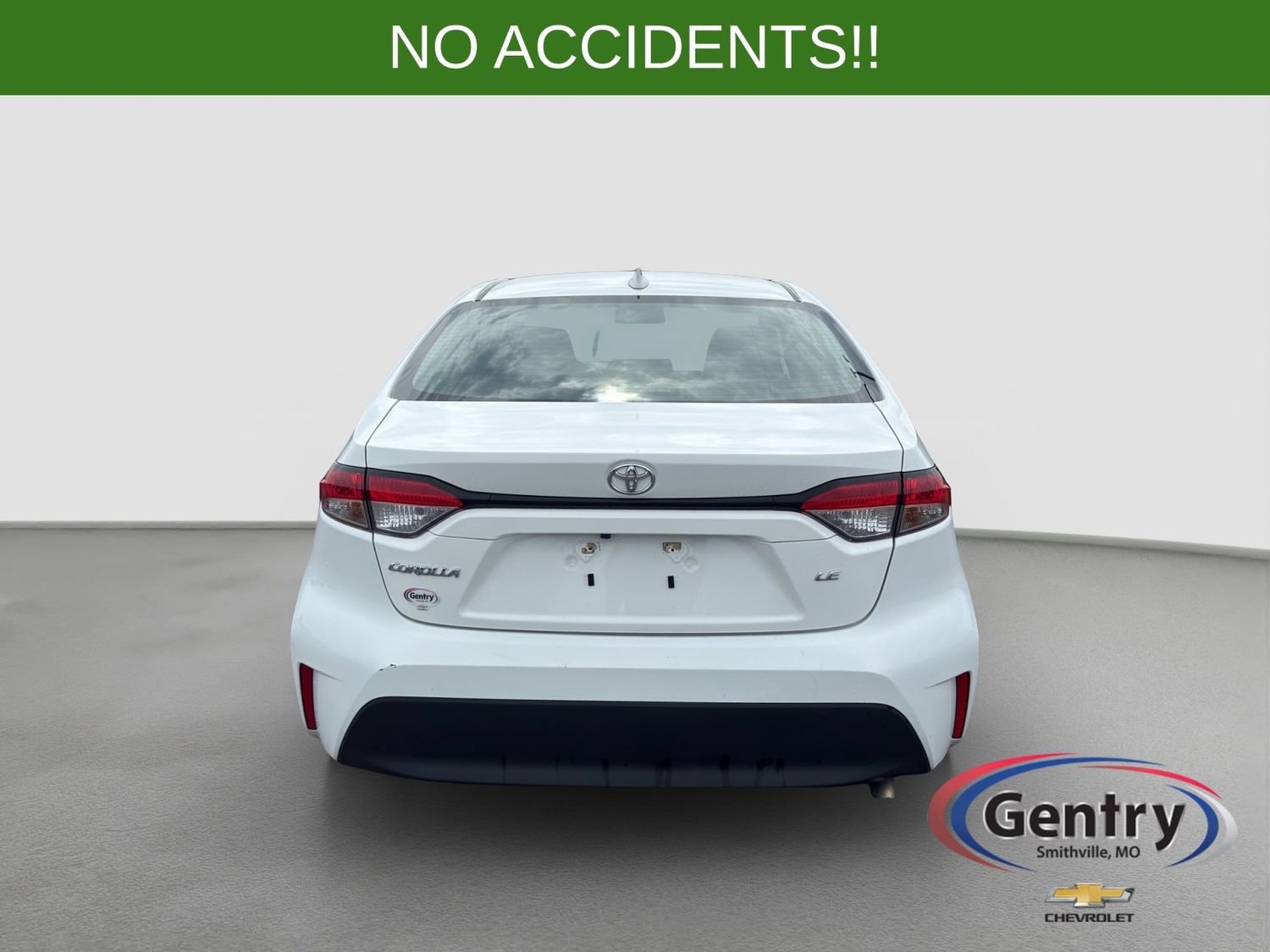 Used 2024 Toyota Corolla LE FWD image 5