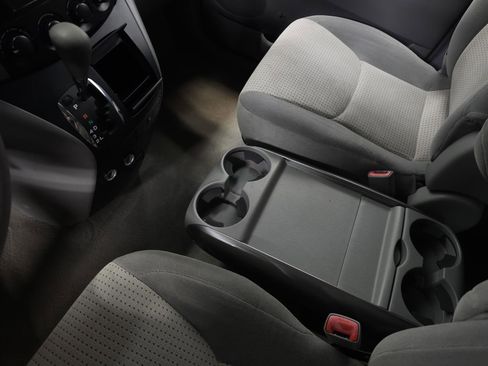 Used 2009 Toyota Sienna LE FWD image 20