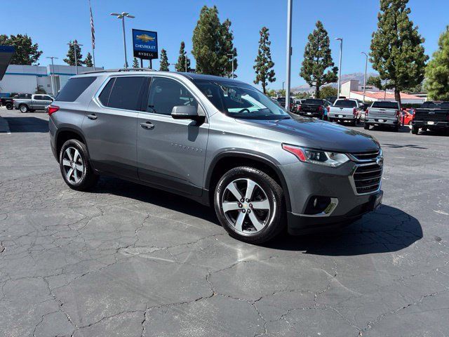Used 2021 Chevrolet Traverse LT w/ LT Premium Package FWD image 2