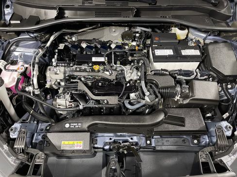 Certified 2026 Toyota Corolla Cross LE FWD image 9