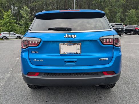 Used 2024 Jeep Compass Latitude AWD/4WD image 5