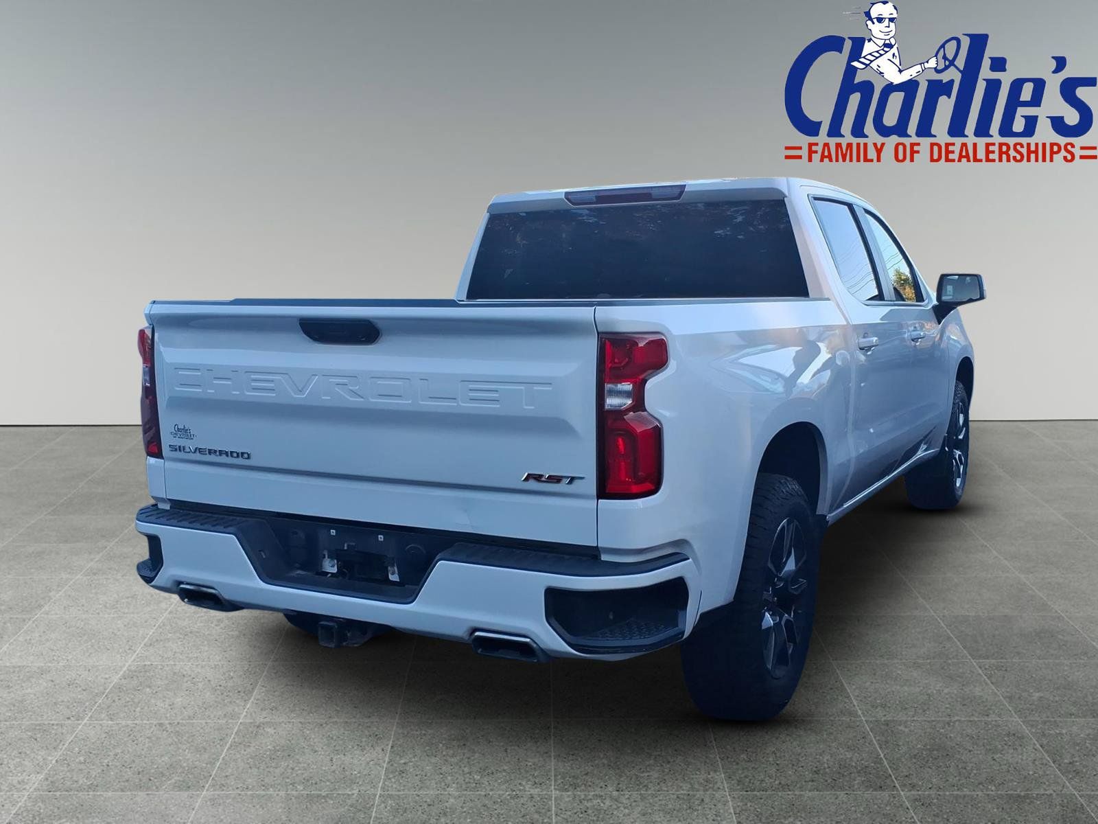 Used 2022 Chevrolet Silverado 1500 RST AWD/4WD image 4