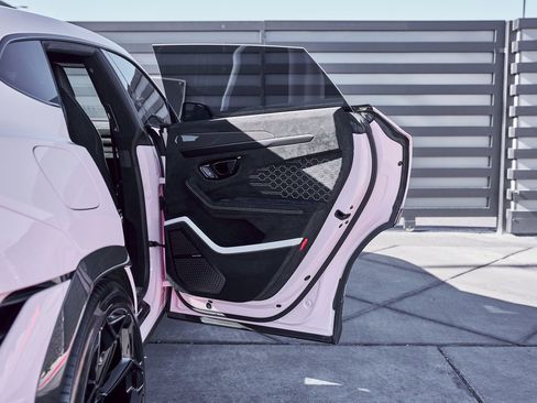 Used 2024 Lamborghini Urus Performante image 33