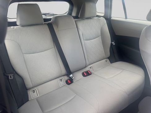 Certified 2024 Toyota Corolla Cross LE FWD image 19