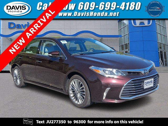 Used 2018 Toyota Avalon Limited w/ All Weather Liner Package FWD image 1