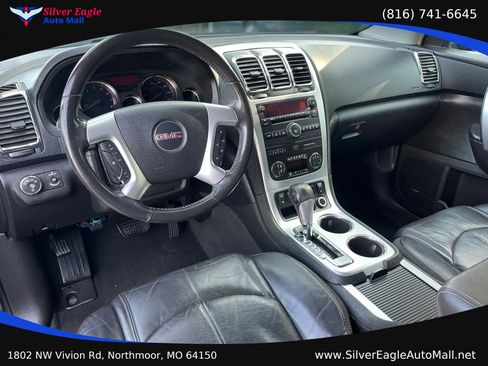 Used 2008 GMC Acadia SLT w/ Convenience Package FWD image 6