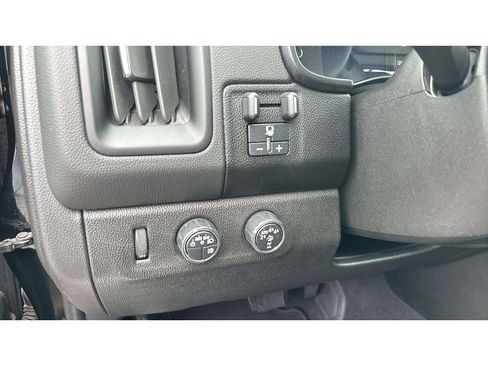 Used 2019 Chevrolet Colorado ZR2 w/ ZR2 Midnight Special Edition AWD/4WD image 19
