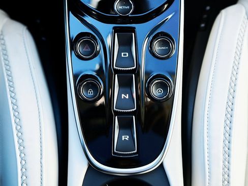 Used 2022 McLaren GT image 58