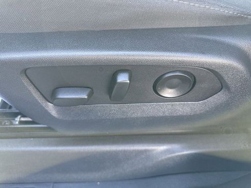 Certified 2023 Chevrolet Silverado 1500 Custom image 14