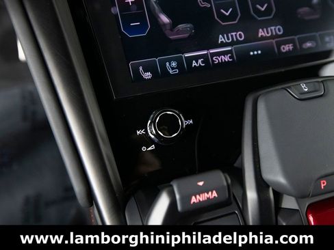 Used 2024 Lamborghini Urus S image 26