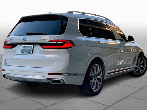 Used 2023 BMW X7 xDrive40i w/ Executive Package image 12