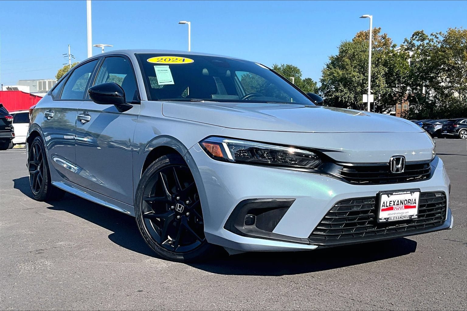 Used 2024 Honda Civic Sport image 2