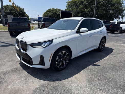 Used 2026 BMW X3 xDrive30i w/ M Sport Package AWD/4WD image 4