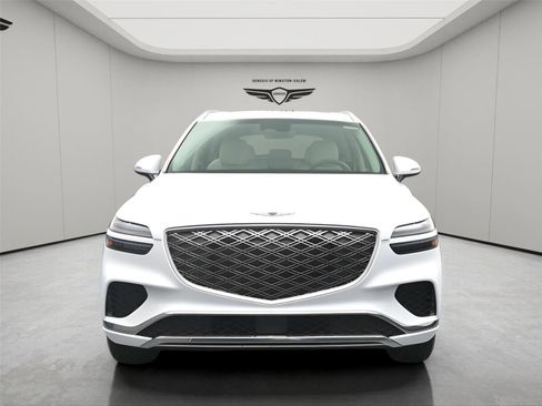 Used 2026 Genesis GV70 2.5T Select image 18