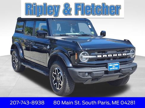 Used 2022 Ford Bronco Outer Banks image 3