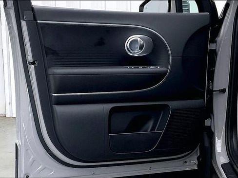 Certified 2026 Hyundai Ioniq 9 SE AWD/4WD image 10