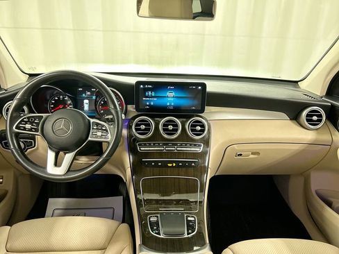 Used 2020 Mercedes-Benz GLC 300 4MATIC image 19