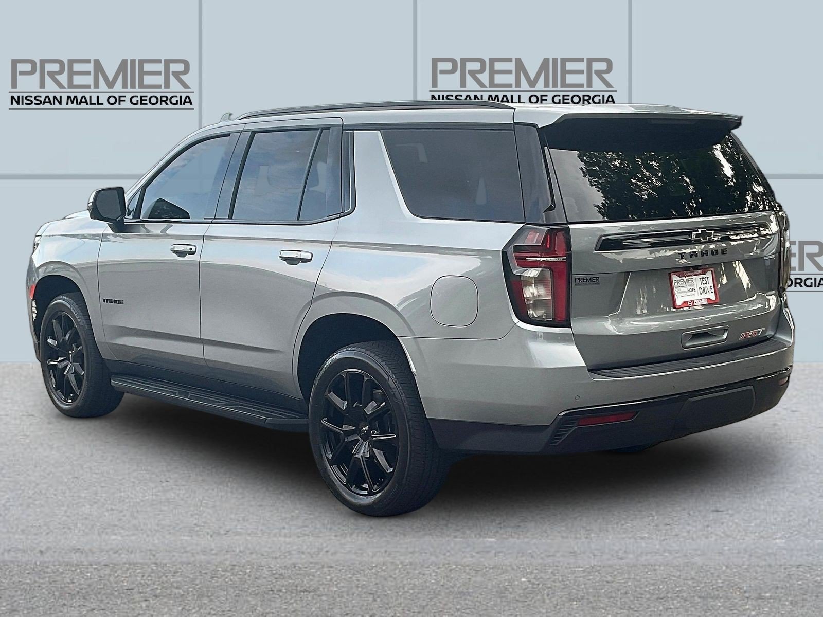 Used 2024 Chevrolet Tahoe RST w/ Luxury Package AWD/4WD image 5