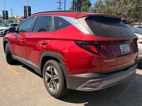 Used 2025 Hyundai Tucson SEL FWD image 3