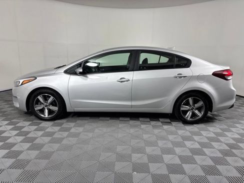 Used 2018 Kia Forte LX w/ LX Popular Package FWD image 9
