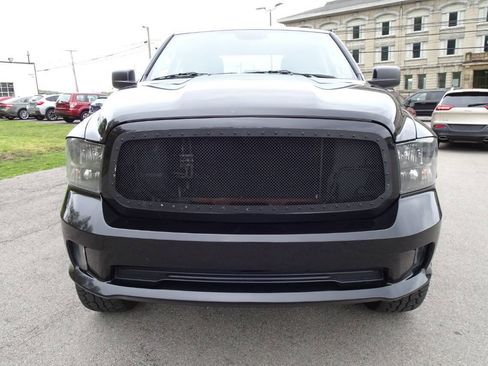 Used 2017 RAM 1500 Express w/ Black Ram 1500 Express Group AWD/4WD image 3
