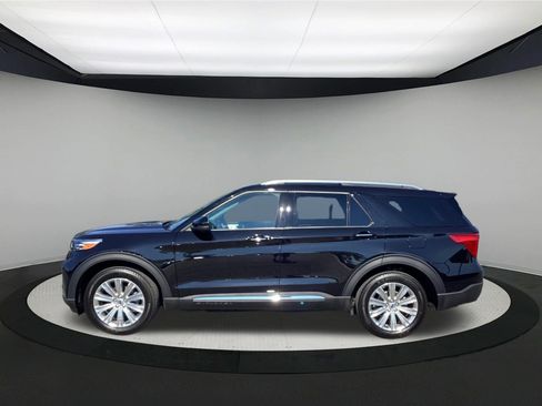 Used 2023 Ford Explorer Limited w/ Limited Technology Package AWD/4WD image 5