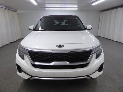 Used 2021 Kia Seltos EX AWD/4WD image 2