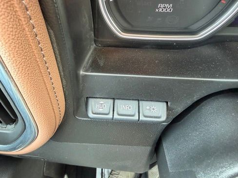 Used 2021 Chevrolet Silverado 1500 High Country w/ Technology Package image 37