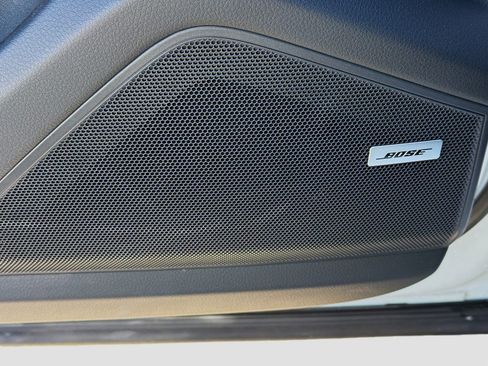 Used 2025 Porsche Cayenne image 24