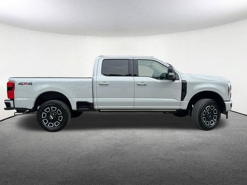Certified 2026 Ford F250 Platinum w/ Snow Plow Prep Package AWD/4WD image 16