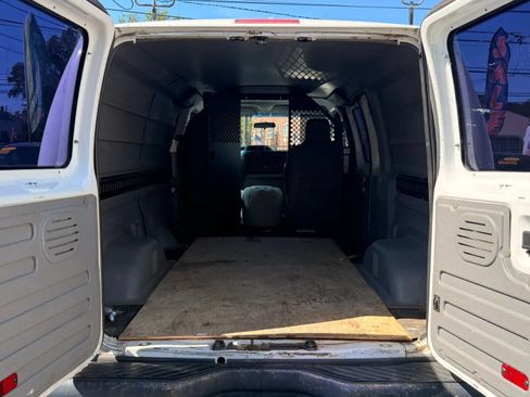 Used 2009 Ford E-150 and Econoline 150 RWD image 13