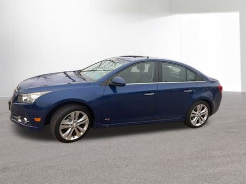 Used 2013 Chevrolet Cruze LTZ w/ RS Package image 2