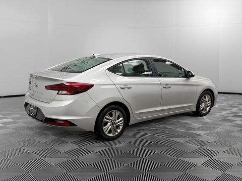 Used 2019 Hyundai Elantra SEL image 5