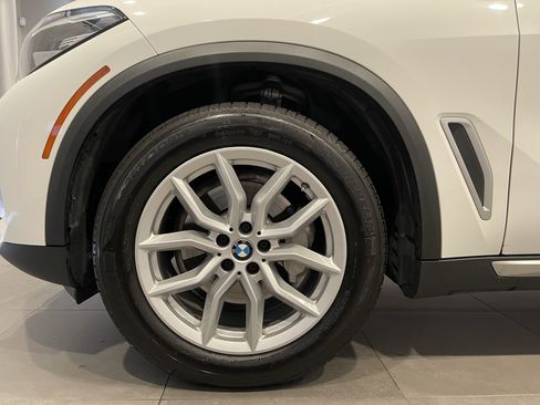 Used 2019 BMW X5 xDrive40i w/ Premium Package 2 AWD/4WD image 7