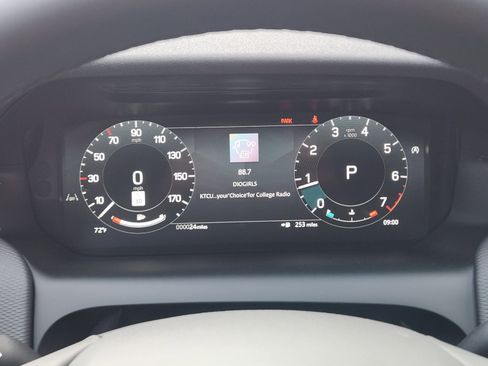 New 2025 Land Rover Discovery Sport Dynamic SE AWD/4WD image 11