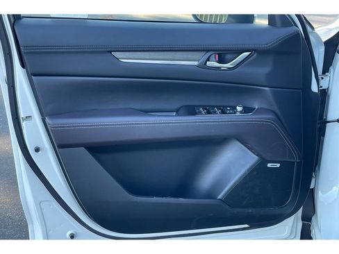 Certified 2025 MAZDA CX-5 Signature image 12