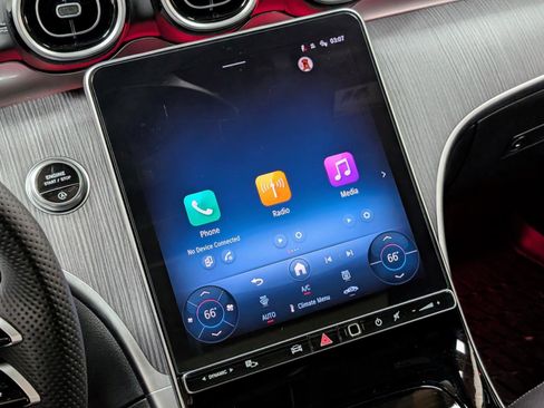 Used 2025 Mercedes-Benz C 300 4MATIC Sedan image 27