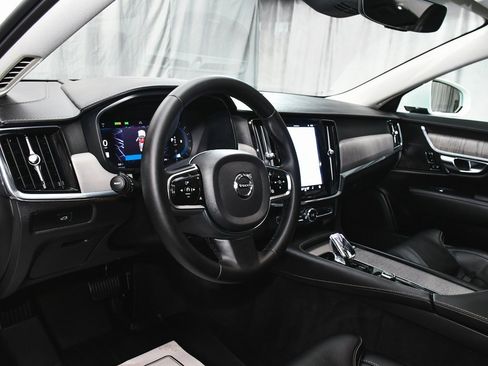 Used 2023 Volvo S90 B6 Ultimate w/ Protection Package image 20