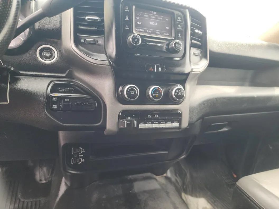 Used 2020 RAM 3500 Tradesman w/ Chrome Appearance Group AWD/4WD image 9