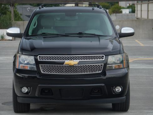 Used 2012 Chevrolet Avalanche LT w/ All-Star Edition image 30