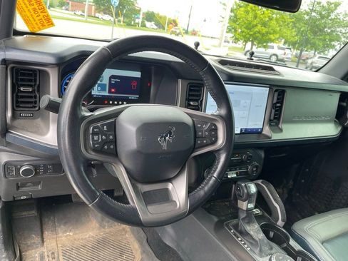Used 2021 Ford Bronco First Edition AWD/4WD image 10