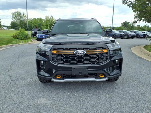 Used 2026 Ford Explorer Tremor w/ Tremor Ultimate Package AWD/4WD image 2