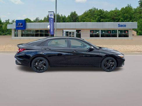 New 2026 Hyundai Elantra Sport FWD image 4
