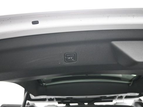 Used 2023 Chevrolet Tahoe Premier image 24