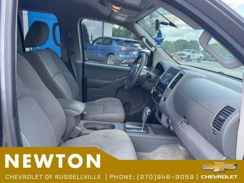 Used 2016 Nissan Frontier SV AWD/4WD image 7