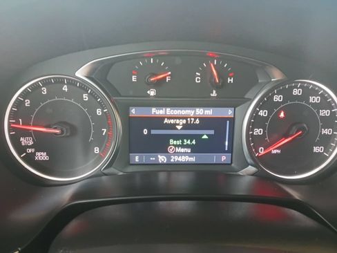 Used 2025 Chevrolet Blazer LT FWD image 2